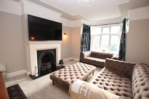 196 Clee Road, Grimsby, DN32 8NG