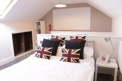 7 bedroom house to rent, 6 Wellington Square, Lenton, Nottingham, NG7 1NG