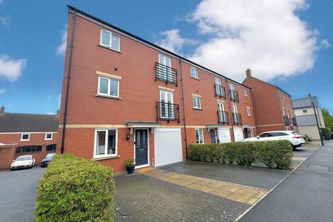 4 bedroom end of terrace house for sale, Okus, Old Town, Swindon SN1