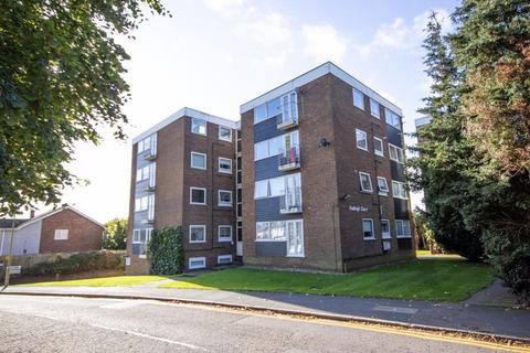 2 bedroom apartment for sale, London Road, Brentwood CM14