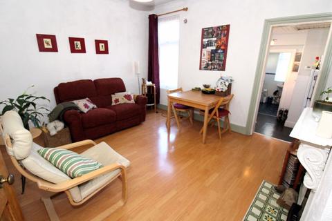 1 bedroom flat for sale, Sutton