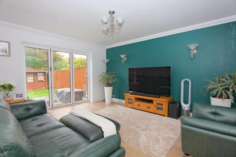 2 bedroom detached bungalow for sale, Ellwood Rise, Chalfont St. Giles