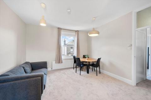 2 bedroom maisonette to rent, Hartfield Road, Wimbledon, SW19 3TJ