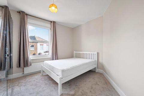 2 bedroom maisonette to rent, Hartfield Road, Wimbledon, SW19 3TJ