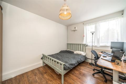 2 bedroom apartment for sale, Scrutton Close, London SW12