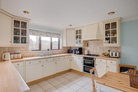 4 bedroom detached house for sale, Harland Close, Bromsgrove, Worcestershire, B61