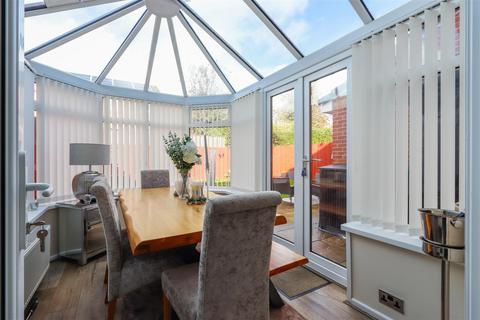 33 Bramble Avenue, Barry, CF62 7JN