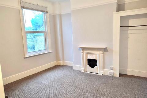 3 bedroom flat to rent, Prices Avenue, Margate