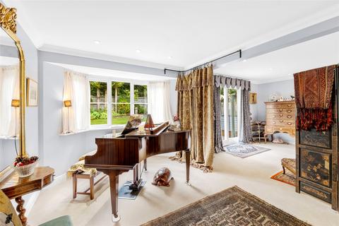 5 Quarry Close, Leatherhead, KT22 8US