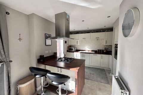 3 Alwin Grove, Dinnington, Newcastle Upon Tyne, NE13 7FF
