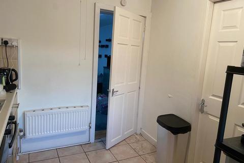 1 bedroom flat to rent, Lichfield Road, Rushall, Walsall