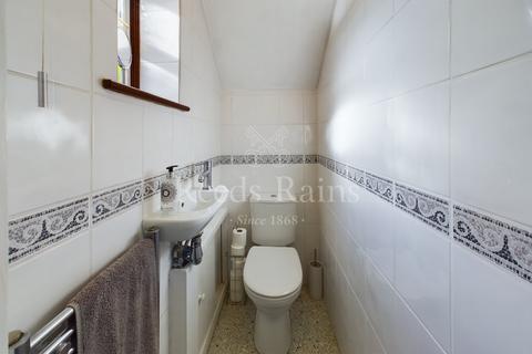 92 Knights Manor Way, Dartford, DA1 5SP
