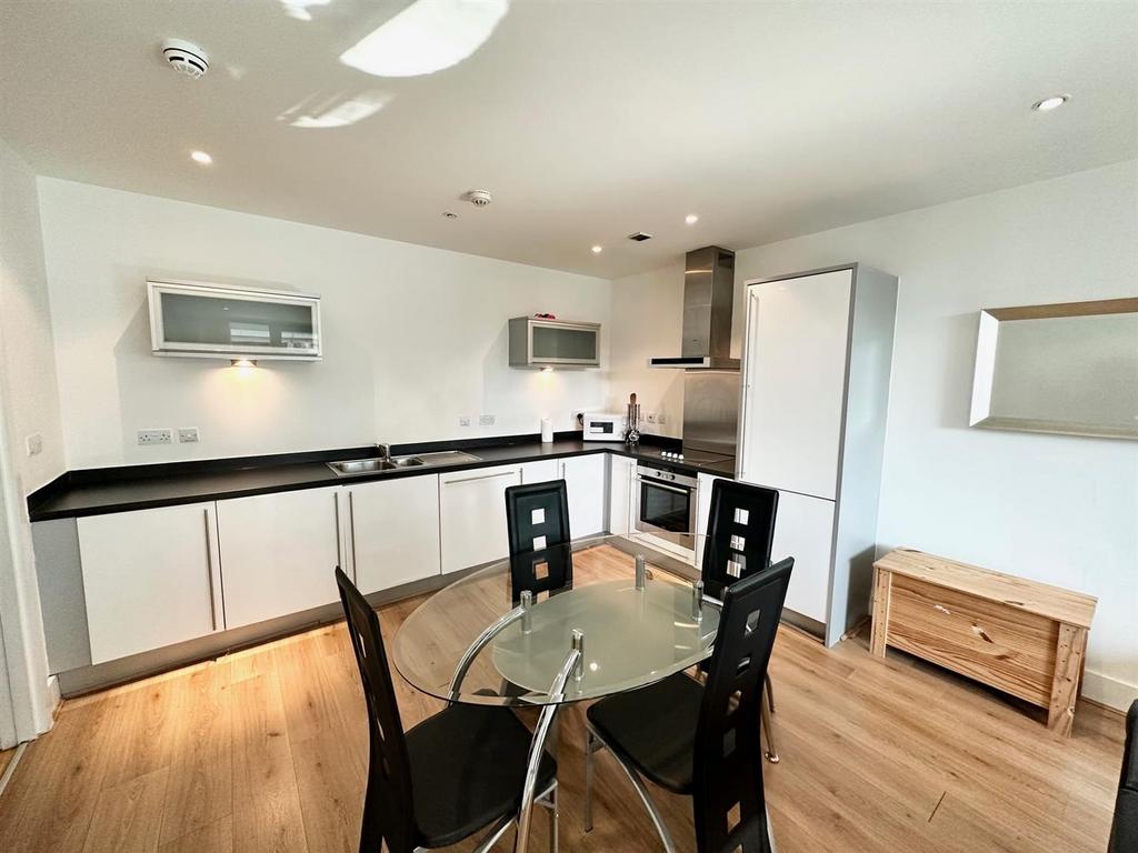 Kitchen dining area