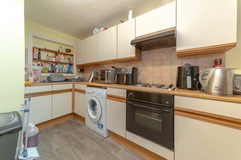2 bedroom flat for sale, Purbeck Road, Chatham ME4