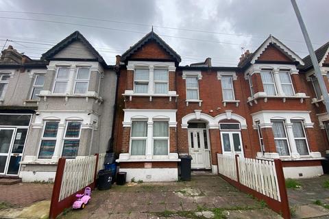 3 bedroom terraced house for sale, Hampton Road, Ilford