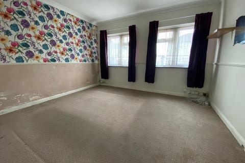 1 bedroom apartment for sale, Second Avenue, Dagenham