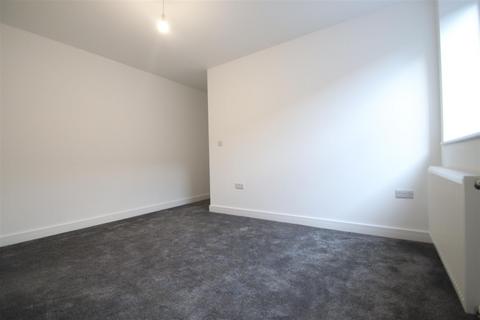 1 bedroom property to rent, Bristol Road South, Northfield B31