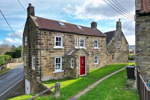 3 bedroom cottage for sale, 9 Primrose Hill, Castleton