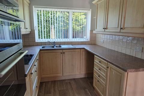 3 bedroom semi-detached house to rent, South Priors Court, Northampton, NN3 8LD