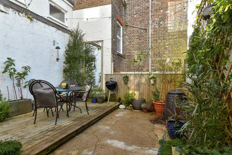 2 bedroom flat for sale, Carlton Hill, Brighton, East Sussex