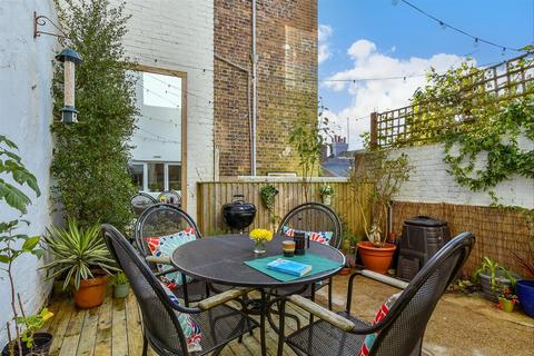 2 bedroom maisonette for sale, Carlton Hill, Brighton, East Sussex