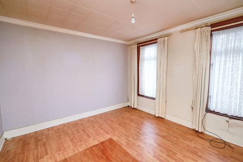 2 bedroom end of terrace house for sale, 32 Clarendon Road, Gravesend, Kent, DA12 2BP