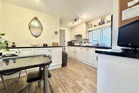 2 bedroom park home for sale, Newfield Drive, Garforth, Leeds