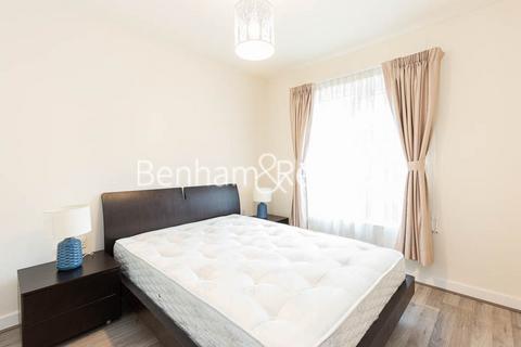 2 bedroom apartment to rent, Boulevard Drive, Colindale NW9