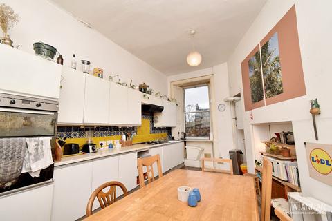 3 bedroom flat for sale, 59/7 Forrest Road, Old Town, EH1 2QP