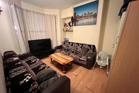 3 bedroom house for sale, Clandon Road, Ilford