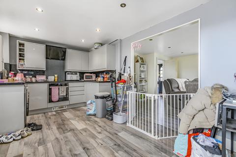 59 Hambleton Drive, Halifax, HX2 8TA