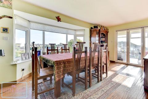 2 bedroom detached house to rent, Greenridge, Brighton