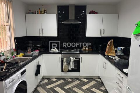 6 bedroom house to rent, Victoria Road, Leeds LS6