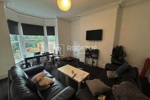 6 bedroom house to rent, Victoria Road, Leeds LS6