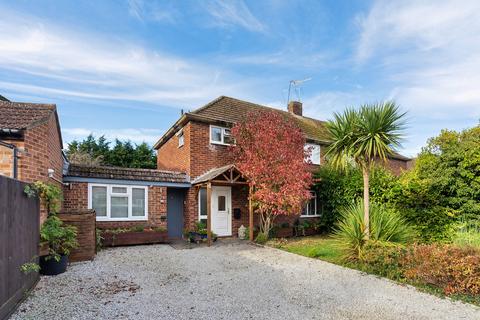 3 bedroom semi-detached house for sale, Southwood Gardens, Cookham, Berkshire