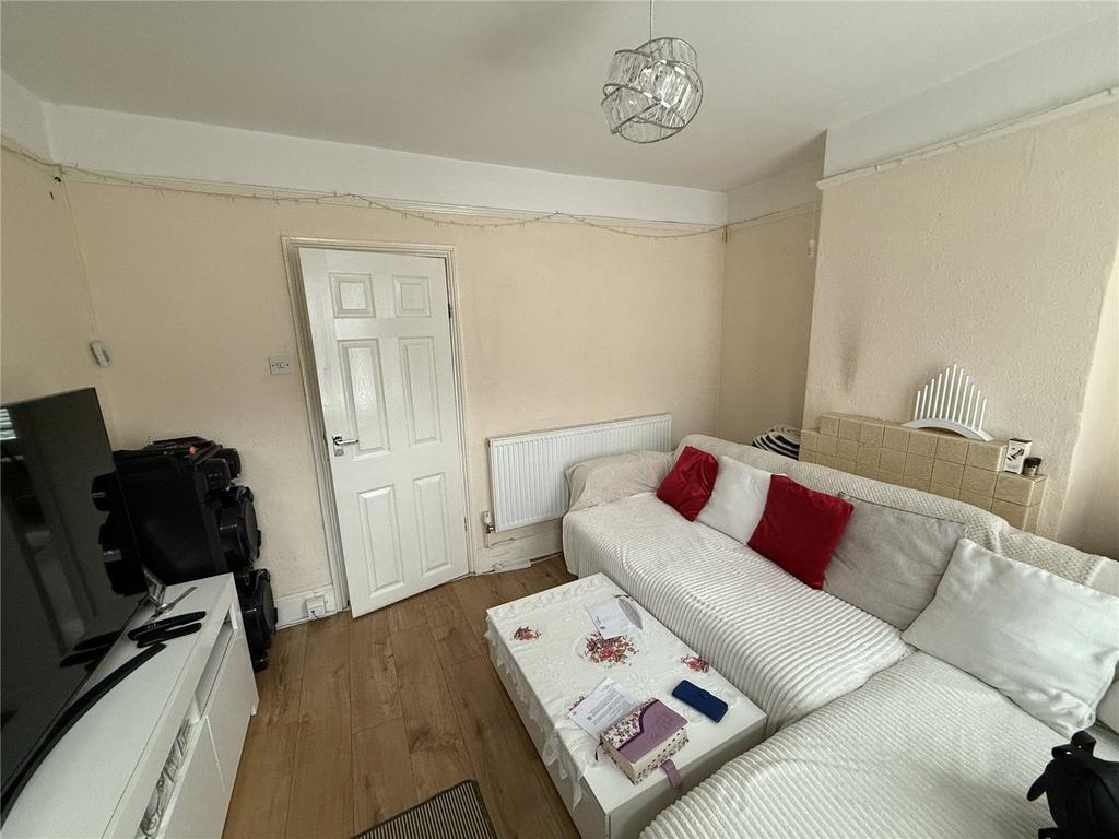 Bramford Lane, Ipswich, Suffolk, UK, IP1 2 bed terraced house for sale