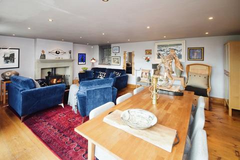 1 Upper Marsh Lane, Oxenhope, Keighley, BD22 9RH