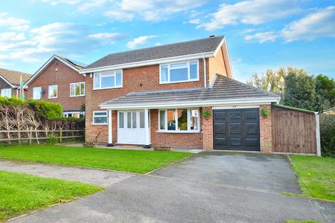 4 bedroom detached house for sale, North Kelsey Road, Caistor LN7 6QB