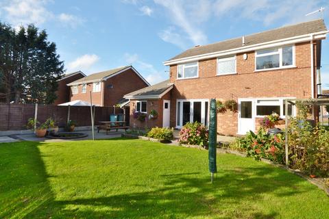 4 bedroom detached house for sale, North Kelsey Road, Caistor LN7 6QB