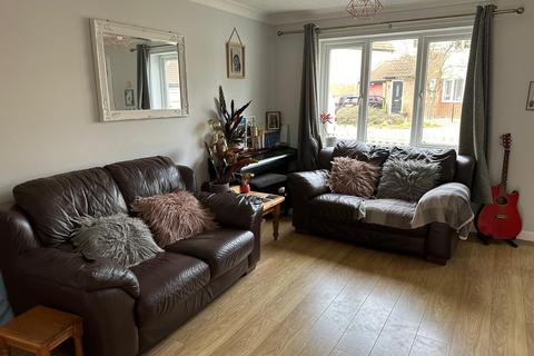 2 bedroom end of terrace house to rent, Two bed end-terrace, Stanway CO3