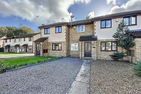 2 bedroom terraced house to rent, Myrtle Drive, Rogerstone, Newport