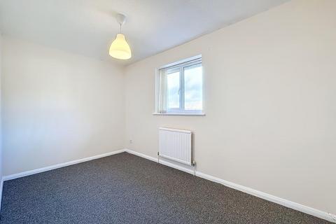 2 bedroom terraced house to rent, Myrtle Drive, Rogerstone, Newport