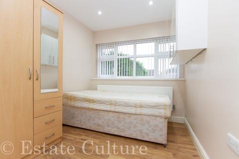 Studio to rent, Coventry CV4