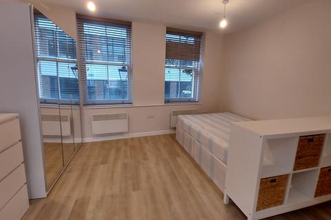 Studio to rent, Jerusalem Passage, London EC1V