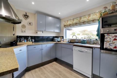 67 Chanters Hill, Barnstaple, EX32 8DE