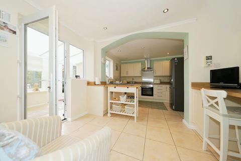 6 Beverston Road, Wolverhampton, WV6 7UG