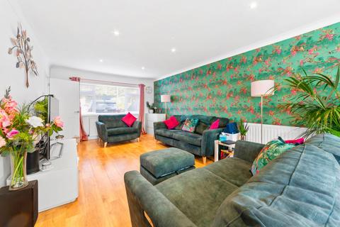 6 Brooklands, Tunbridge Wells, TN2 3AD