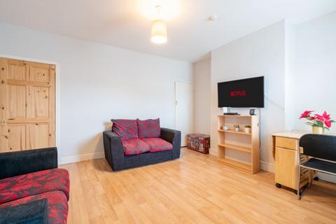 undefined, Ensuites - Allison Street West End - Student House - 26/27