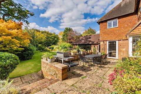 5 bedroom village house for sale, Guildford Road, Shamley Green, Guildford, Surrey, GU5 0RT