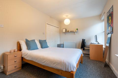4 bedroom terraced house to rent, Allison Street - Student House - 26/27